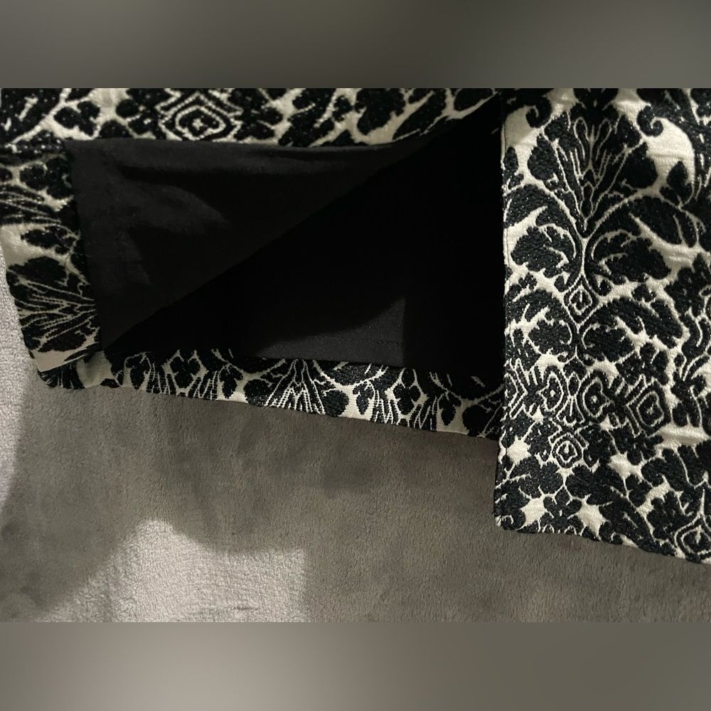 Talbots Chic Black And White Patterned Skirt. Siz… - image 5